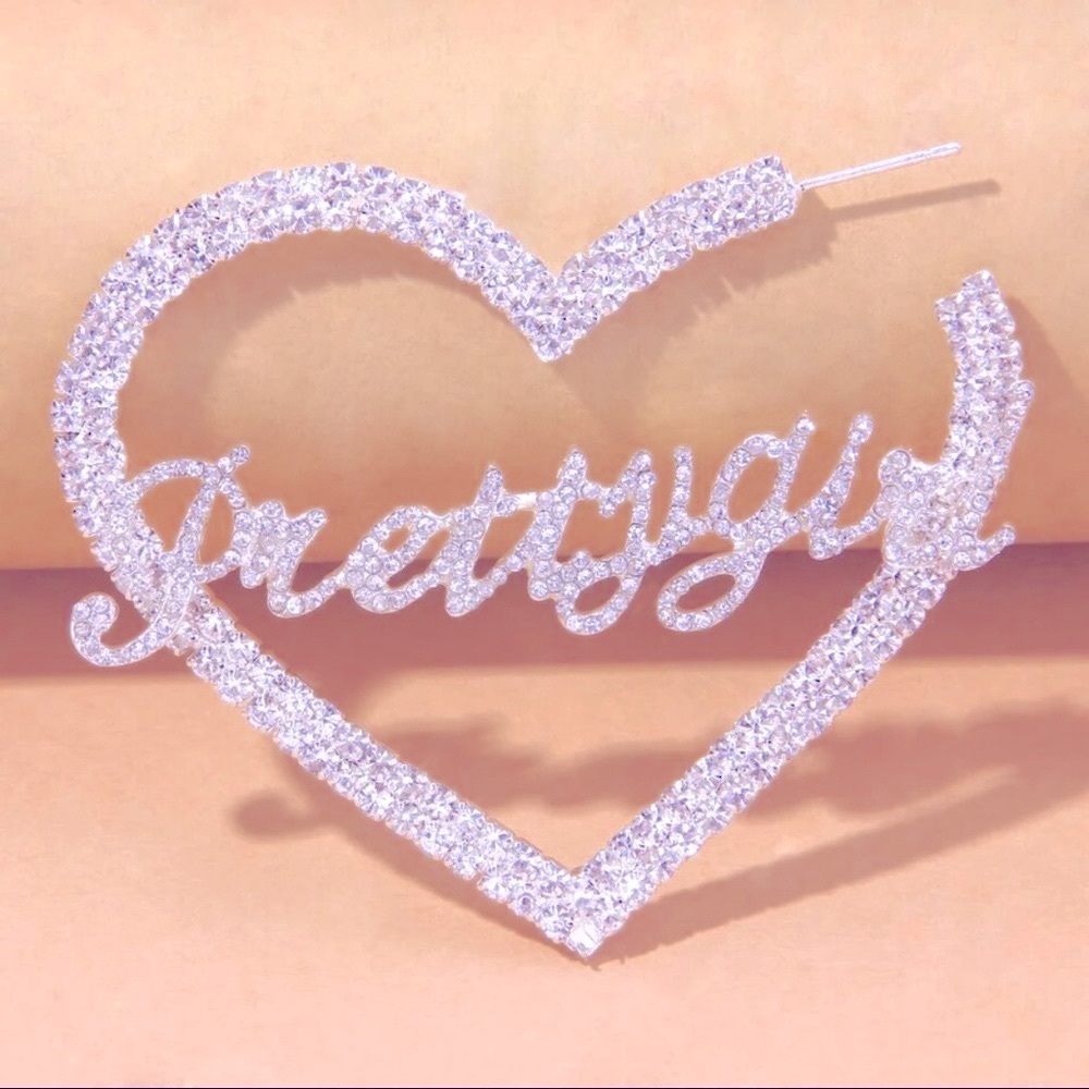 Pretty Girl Glam Heart Earrings